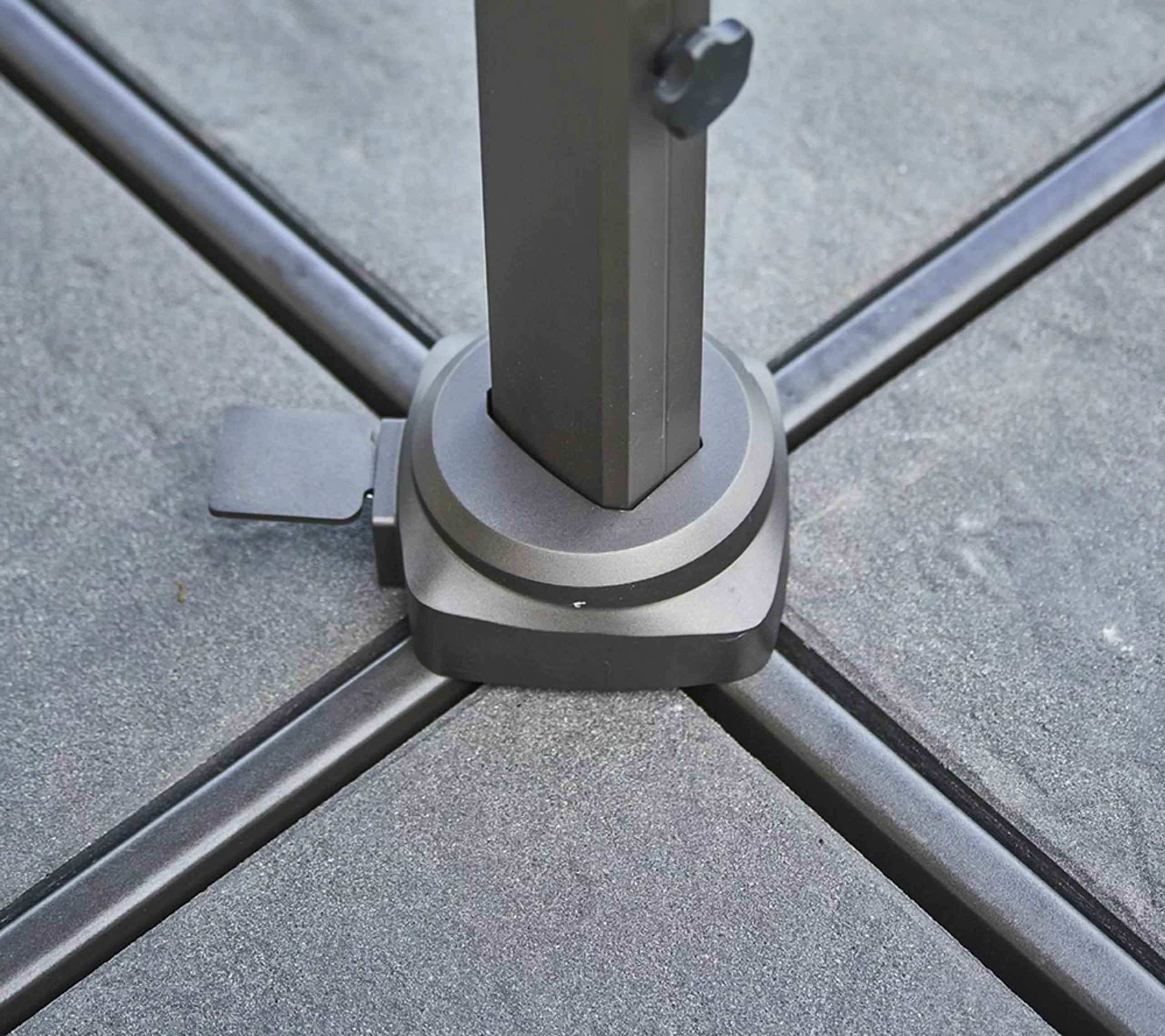 Cane-line Hyde Luxe Tilt Parasol Incl. Foot 4 Cane-line Hyde Luxe Tilt Parasol Incl. Foot - Billede 2