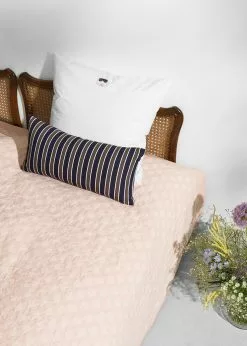 Normann Copenhagen Slumber -Home textiles Salgsbutik normann copenhagen sengetaeppe normann copenhagen slumber wiggle rose 165170